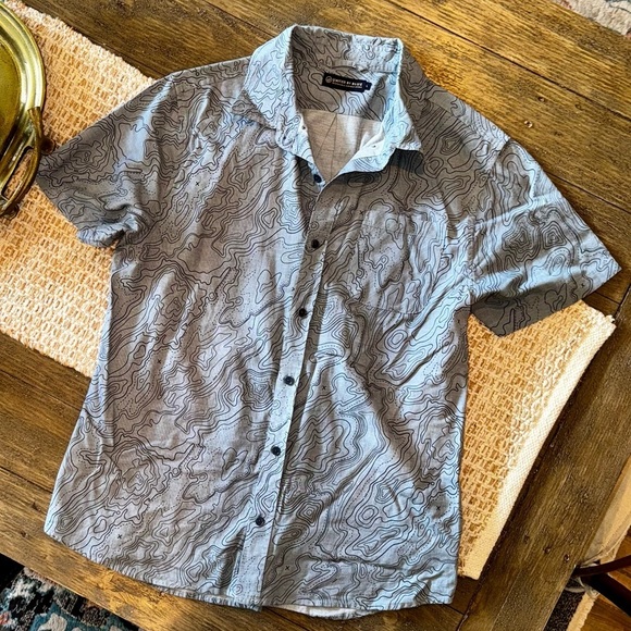 United by Blue Men’s Hemp & Organic Cotton Light Blue Short Sleeve Button Down L - Picture 1 of 6